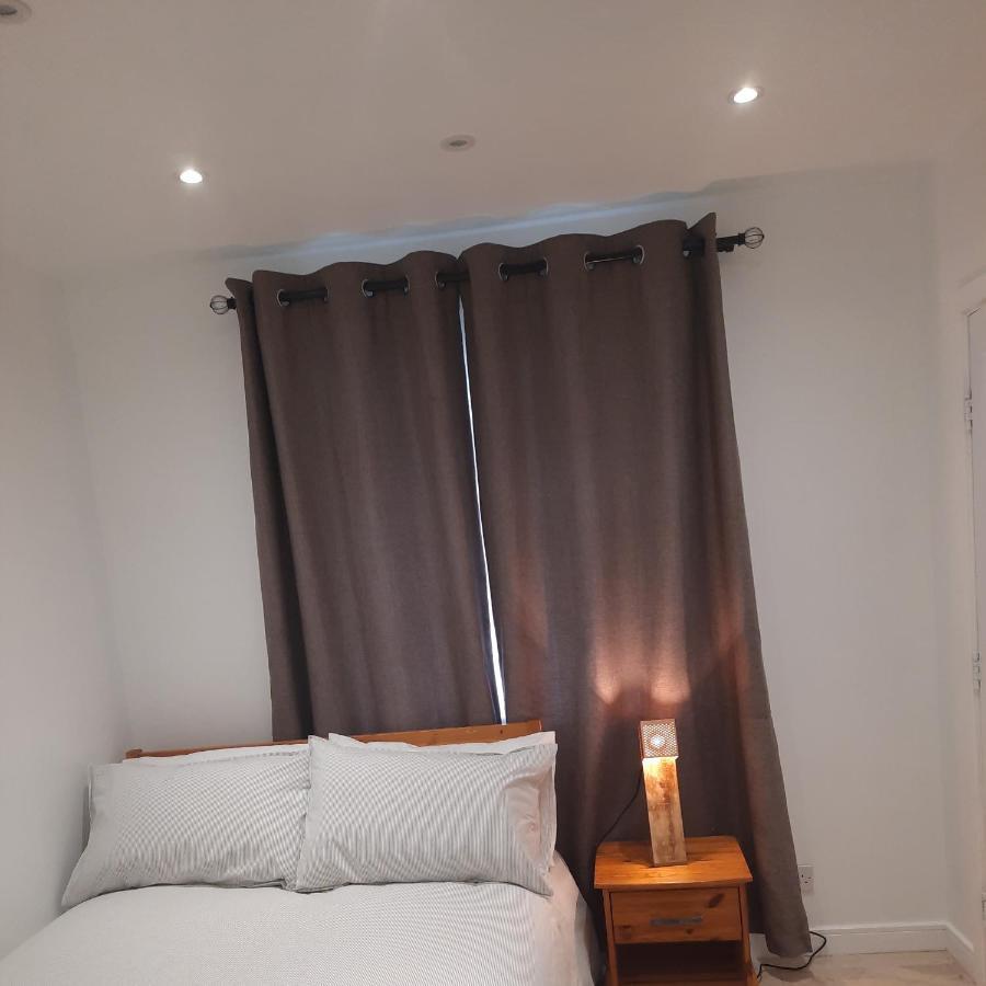 Dannifar Guest House London Eksteriør billede
