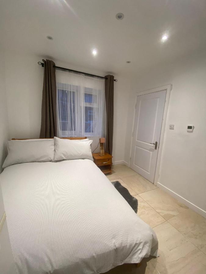 Dannifar Guest House London Eksteriør billede